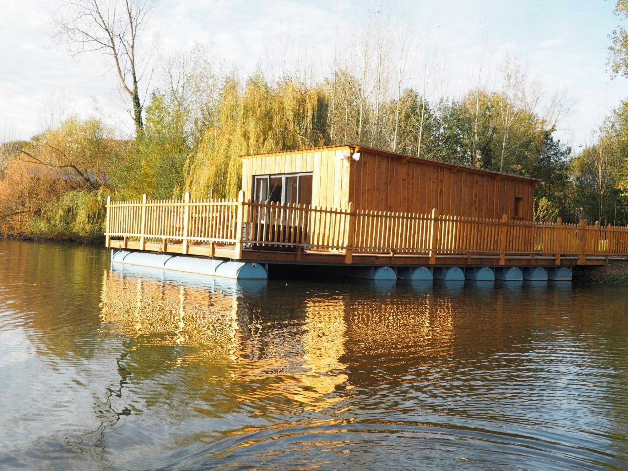 Cabanes Flottantes Et Gites Au Fil De L'Eau Colleville Zewnętrze zdjęcie