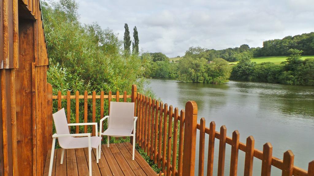 Cabanes Flottantes Et Gites Au Fil De L'Eau Colleville Zewnętrze zdjęcie